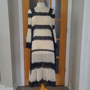 Long dress, cream color, long sleeve, size 8, brand Tracy Reese, see trough